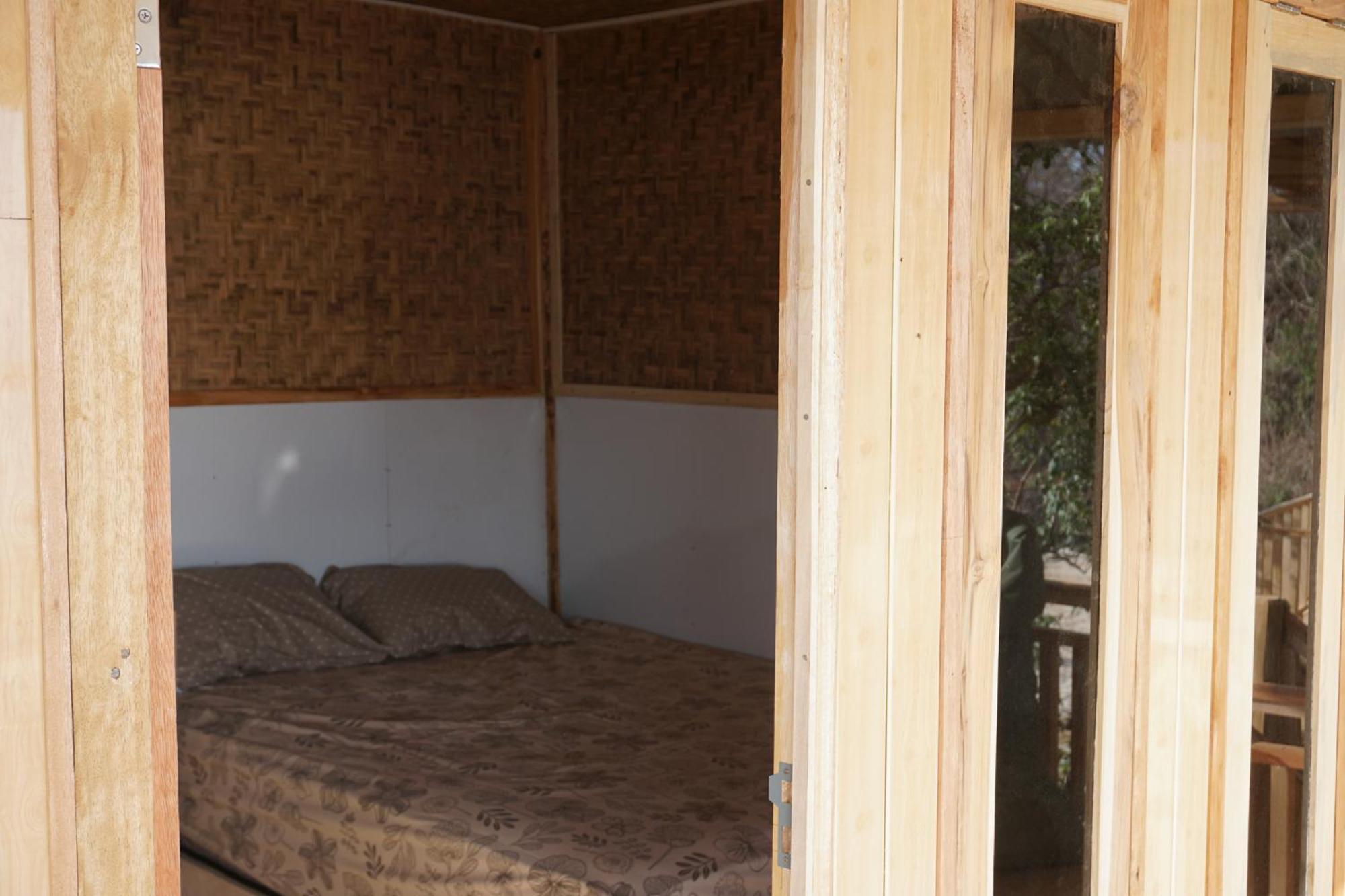 Boneputeh Homestay Taliwang Phòng bức ảnh
